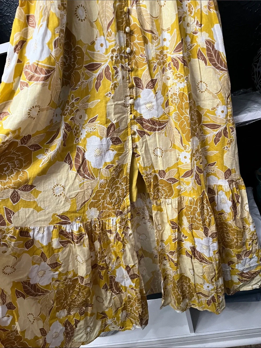 Abercrombie & Fitch lightweight yellow